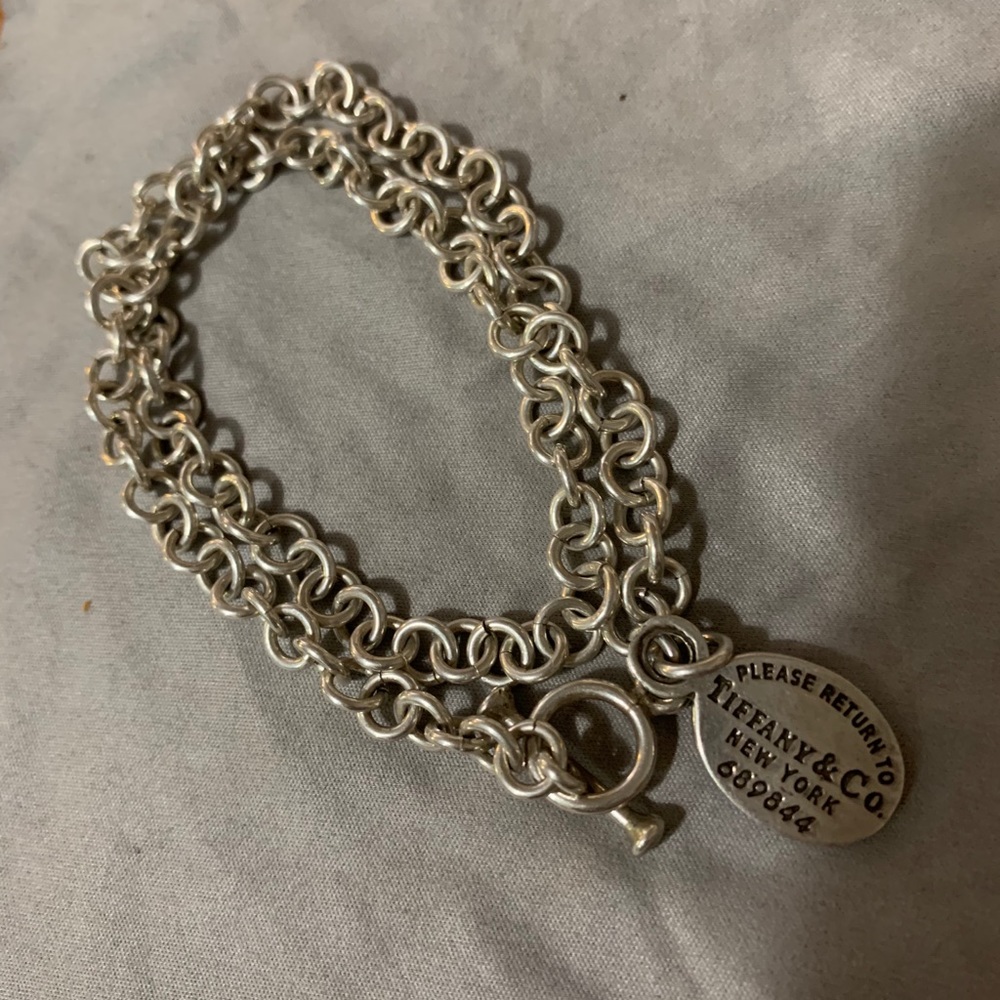 Tiff & Co. Toggle Clasp w/Oval Charm Bracelet